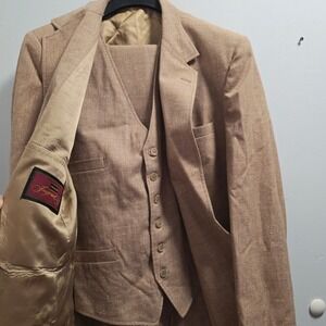 Vintage 1970s Imperial Haggard 3 Piece Suit Khaki Size 44 Classic Fit Wool Blend